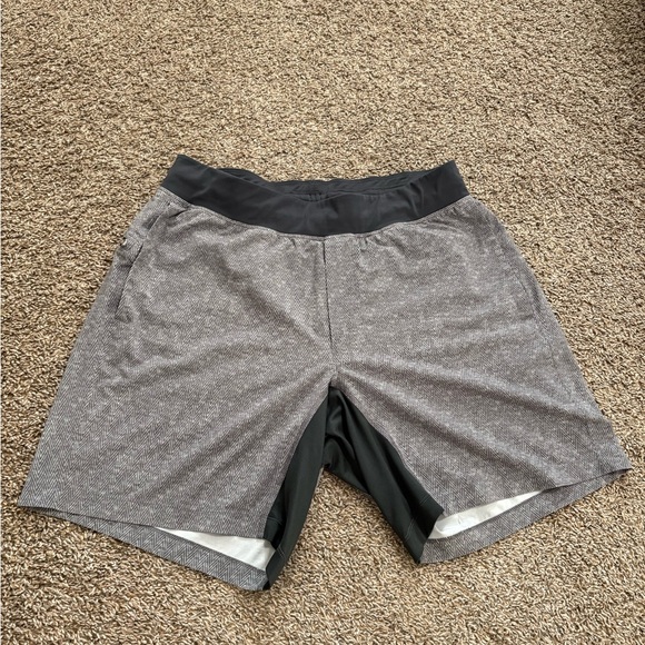 Lululemon T.H.E. Short Linerless athletic shorts. - Picture 2 of 8